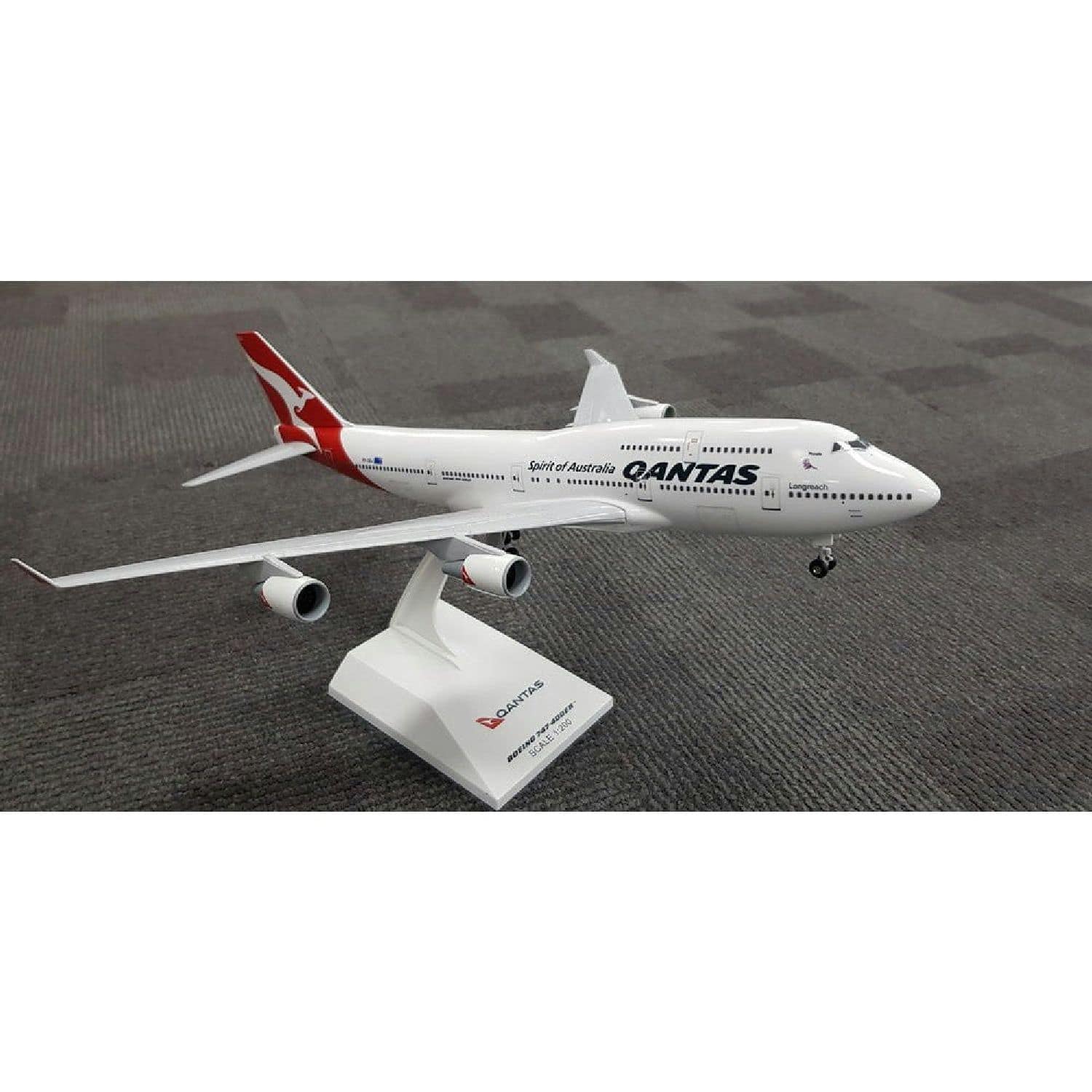 【絶版希少】ハセガワQANTAS Boeing 747-400 1/200 1:200 35CM QANTAS BOEING 747-400 Passenger Airplane ABS
